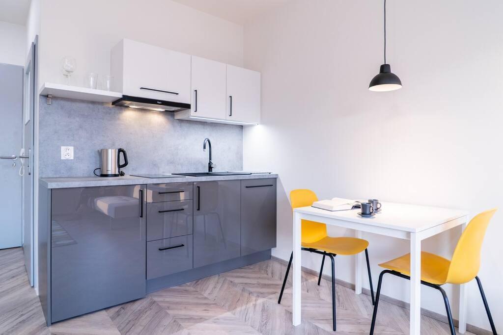Brno Center View Apartement B - With Self Check-In Esterno foto